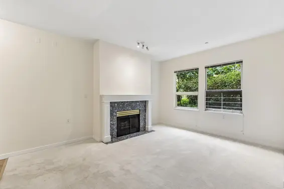 105 843 22nd Street, West Vancouver For Sale - image 6