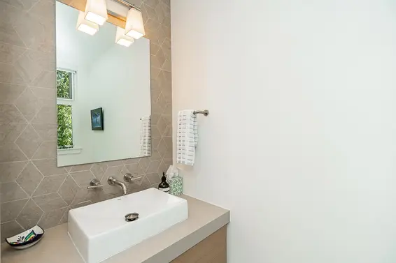 102 1205 Harold Road, North Vancouver For Sale - image 14