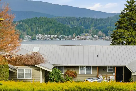 809 Roslyn Boulevard, North Vancouver For Sale - image 25