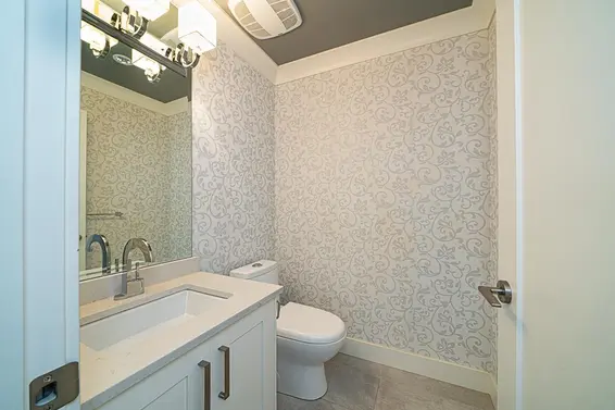 409 East 12Th Street, North Vancouver For Sale - image 10