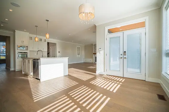 409 East 12Th Street, North Vancouver For Sale - image 18