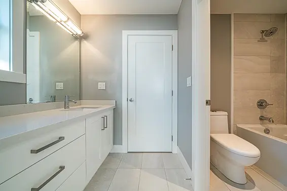 409 East 12Th Street, North Vancouver For Sale - image 27