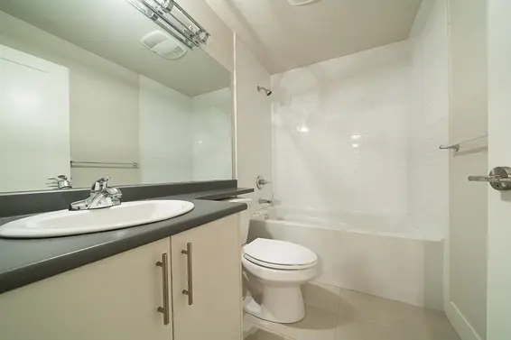 409 East 12Th Street, North Vancouver For Sale - image 37