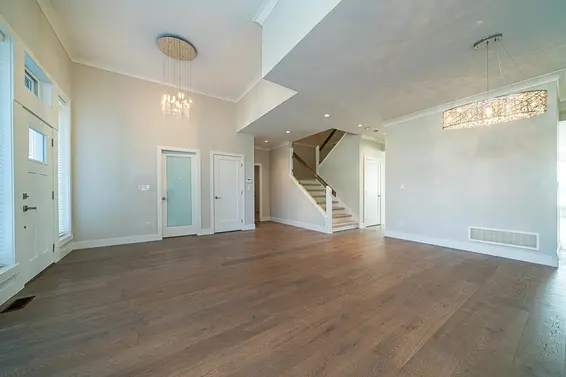 409 East 12Th Street, North Vancouver For Sale - image 6