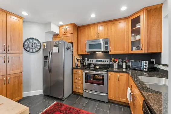419 121 West 29th Street, North Vancouver For Sale - image 12