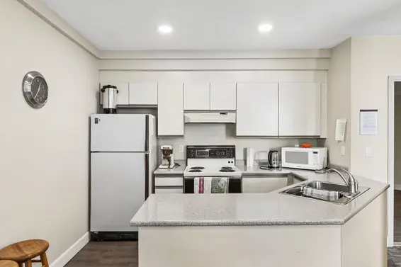 419 121 West 29th Street, North Vancouver For Sale - image 31