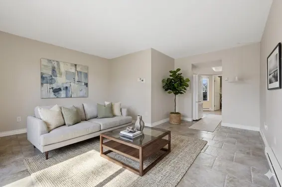 253 East 19th Street, North Vancouver For Sale - image 2