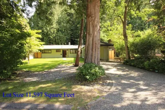 1368 Greenbriar Way, North Vancouver