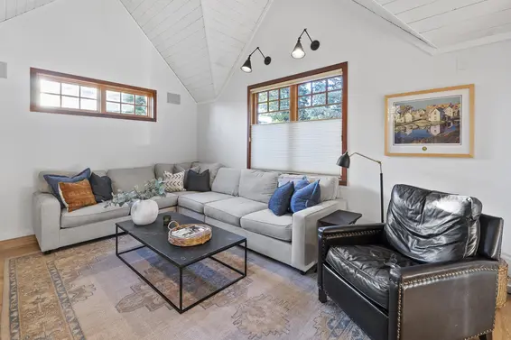 575 East 17th Street, North Vancouver For Sale - image 18