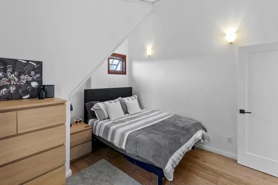 575 East 17th Street, North Vancouver For Sale - image 25