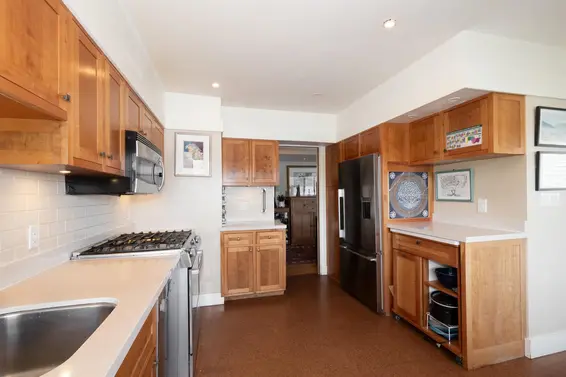 4455 Harris Place, North Vancouver For Sale - image 13