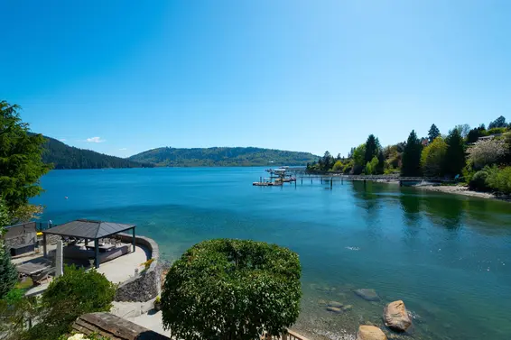 4455 Harris Place, North Vancouver For Sale - image 2