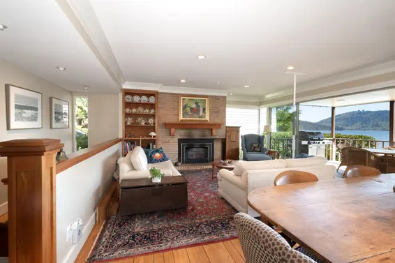 4455 Harris Place, North Vancouver For Sale - image 3