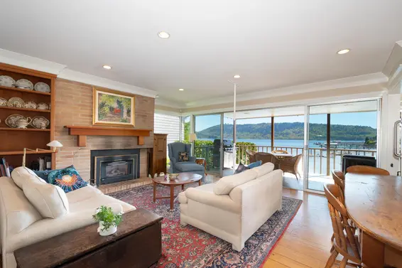 4455 Harris Place, North Vancouver For Sale - image 4