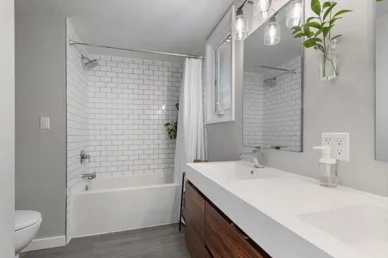 931 Belvista Crescent, North Vancouver For Sale - image 13