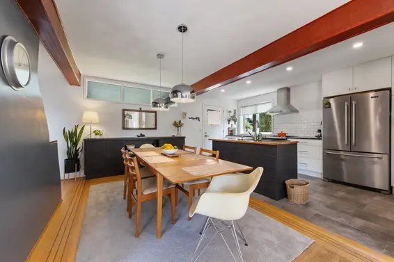 931 Belvista Crescent, North Vancouver For Sale - image 2