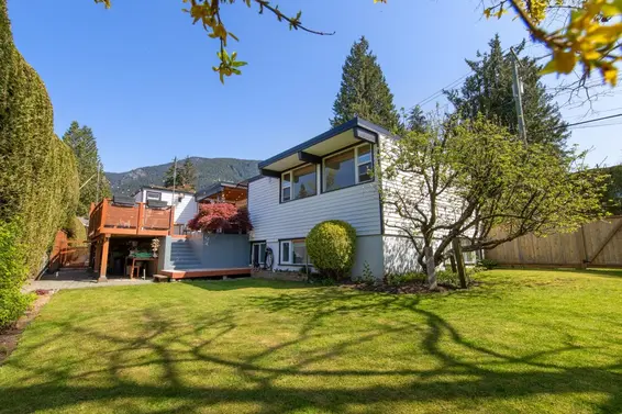 931 Belvista Crescent, North Vancouver For Sale - image 28