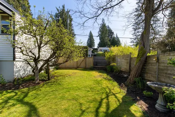 931 Belvista Crescent, North Vancouver For Sale - image 29