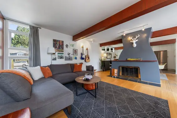 931 Belvista Crescent, North Vancouver For Sale - image 7