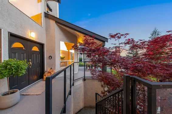 4210 Starlight Way, North Vancouver For Sale - image 4