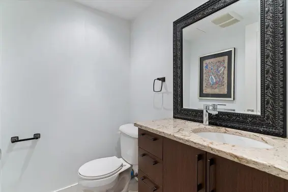 818 Frederick Road, North Vancouver For Sale - image 36