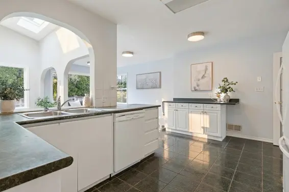 972 Beaconsfield Road, North Vancouver For Sale - image 7