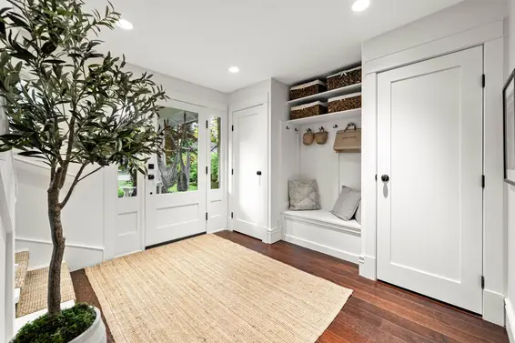 4365 Raeburn Street, North Vancouver For Sale - image 13