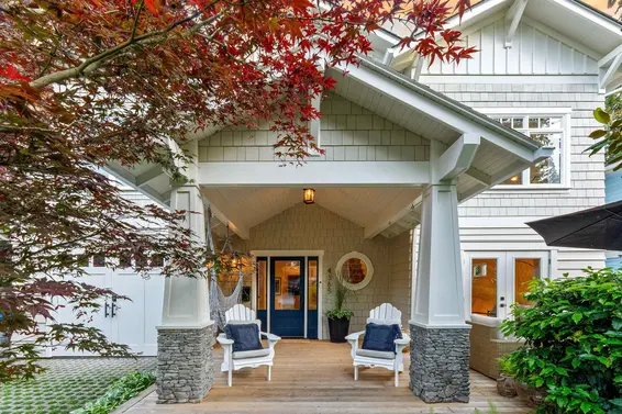 4365 Raeburn Street, North Vancouver For Sale - image 2