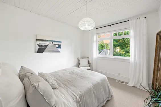 4365 Raeburn Street, North Vancouver For Sale - image 32
