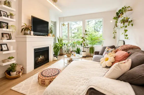 318 1111 East 27th Street, North Vancouver
