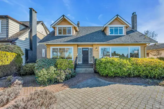 1338 Grand Boulevard, North Vancouver