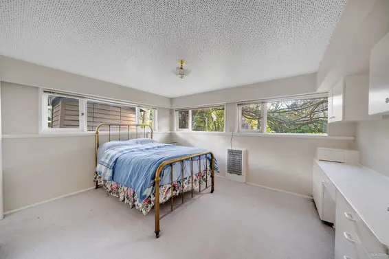 1752 Ottawa Place, West Vancouver For Sale - image 10
