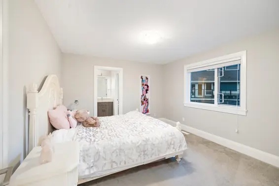 434 Felton Place, North Vancouver For Sale - image 18