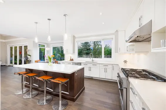 434 Felton Place, North Vancouver For Sale - image 4