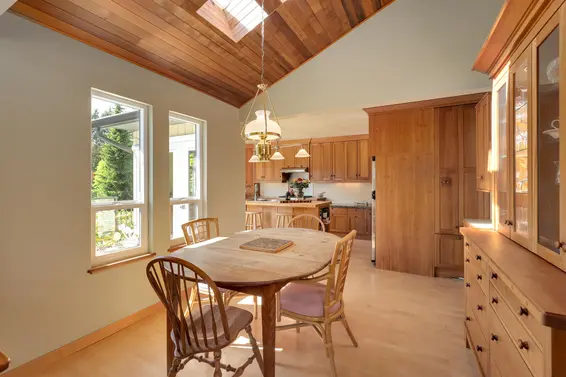 4638 Lockehaven Place, North Vancouver For Sale - image 10