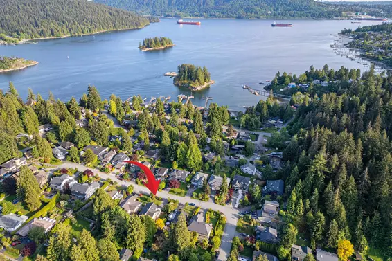 4638 Lockehaven Place, North Vancouver For Sale - image 38