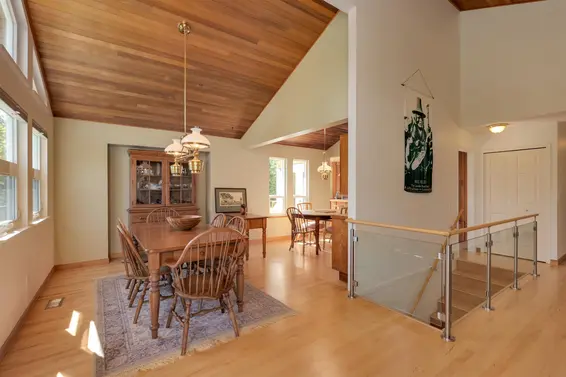 4638 Lockehaven Place, North Vancouver For Sale - image 6