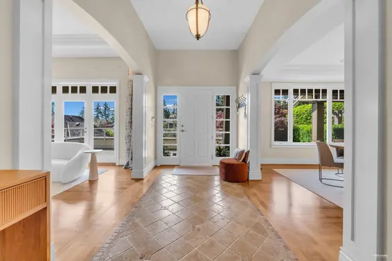 4513 Caulfeild Lane, West Vancouver For Sale - image 3