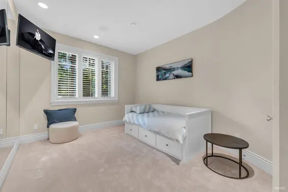 4513 Caulfeild Lane, West Vancouver For Sale - image 35