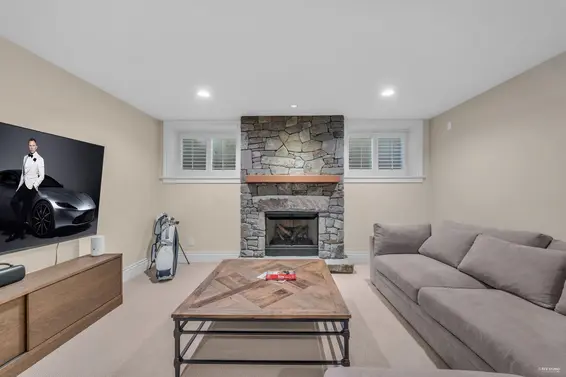 4513 Caulfeild Lane, West Vancouver For Sale - image 37