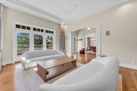 4513 Caulfeild Lane, West Vancouver For Sale - image 8