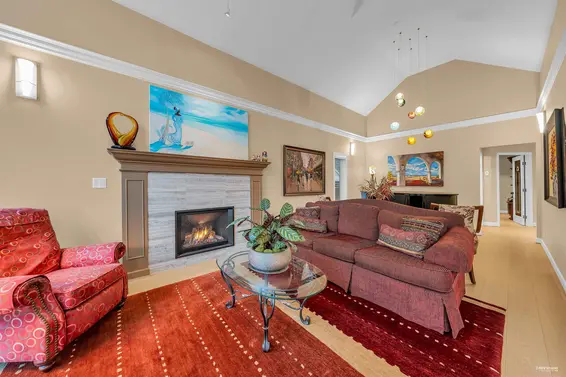 1578 Inglewood Avenue, West Vancouver For Sale - image 2