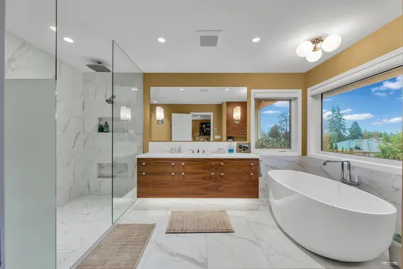 1578 Inglewood Avenue, West Vancouver For Sale - image 21