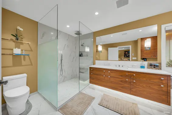 1578 Inglewood Avenue, West Vancouver For Sale - image 22