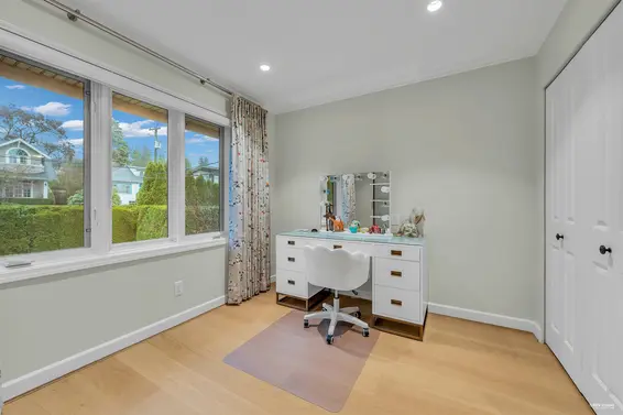 1578 Inglewood Avenue, West Vancouver For Sale - image 23