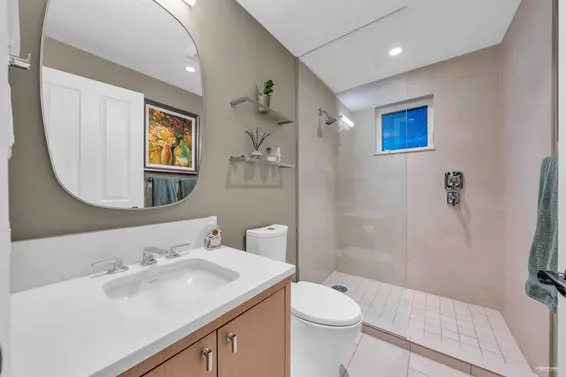 1578 Inglewood Avenue, West Vancouver For Sale - image 24
