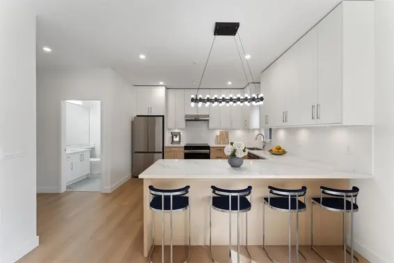 842 St. Denis Avenue, North Vancouver For Sale - image 4