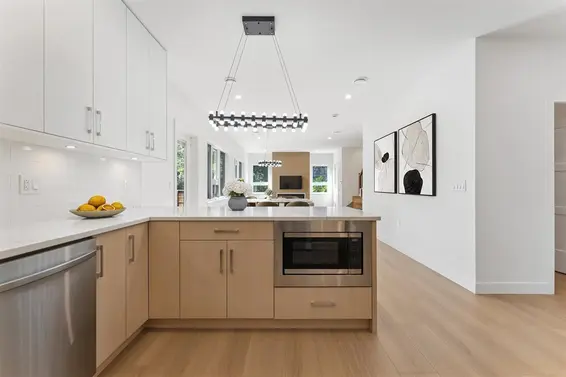 842 St. Denis Avenue, North Vancouver For Sale - image 7