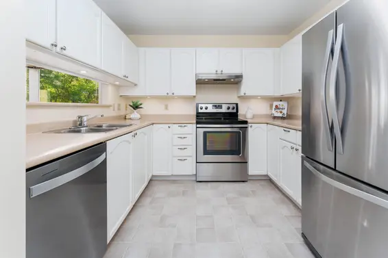 316 2800 Chesterfield Avenue, North Vancouver For Sale - image 10
