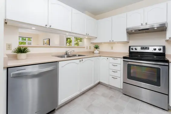316 2800 Chesterfield Avenue, North Vancouver For Sale - image 12